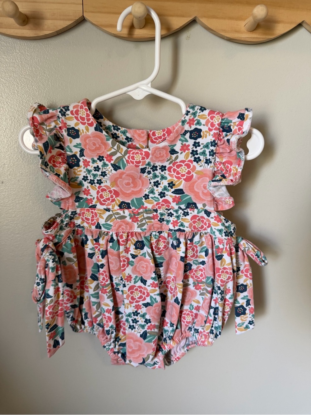 Banana Split Girls NB Pink Floral Bubble Romper Ruffle Sleeve Tie Sides